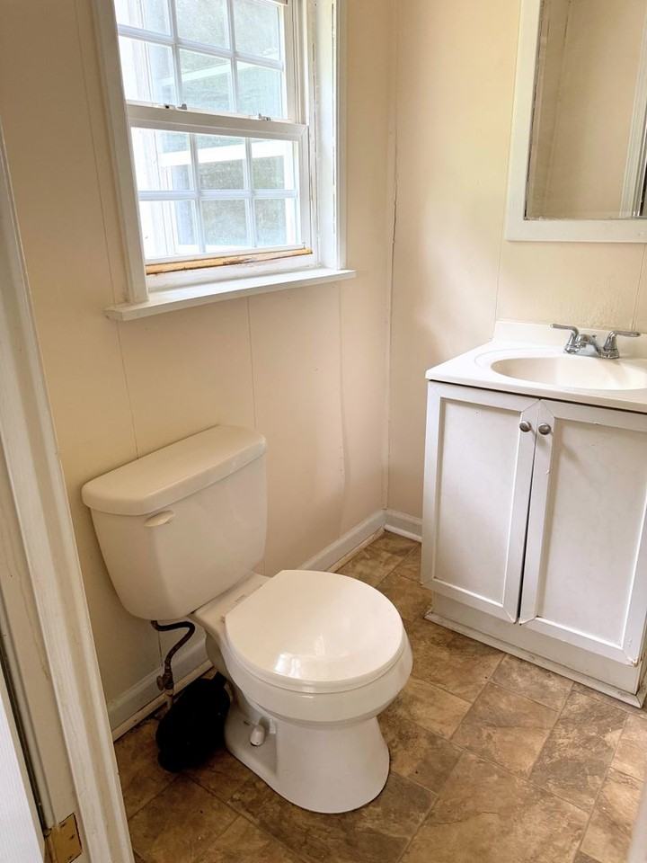 84 Arnco 2nd St - Photo 5 of 11