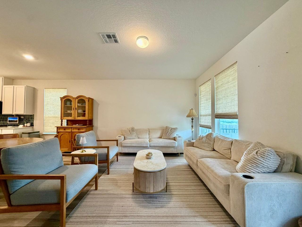 5024 Galvan Mnr - Photo 5 of 35