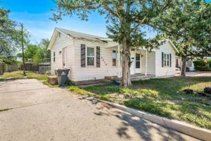featured image of 4219 S Washington St