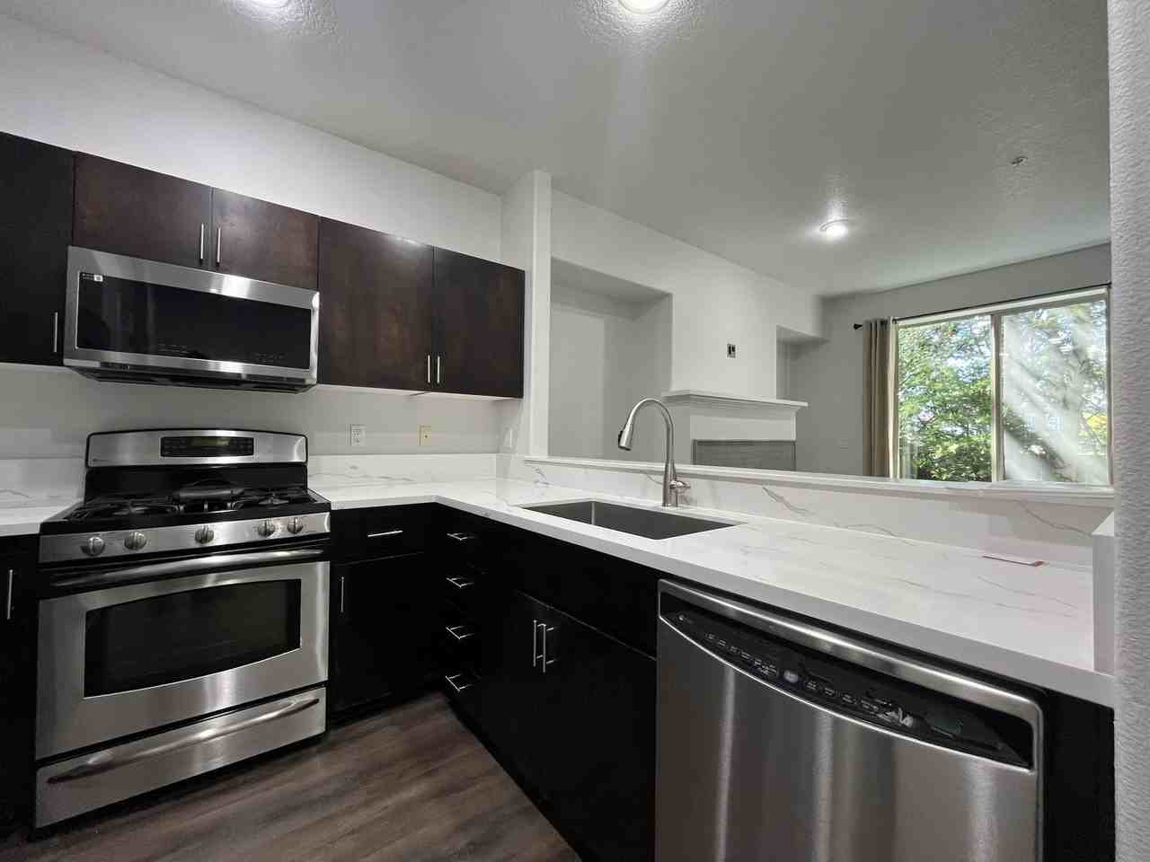 16012 Nw Centine Ln - Photo 6 of 41