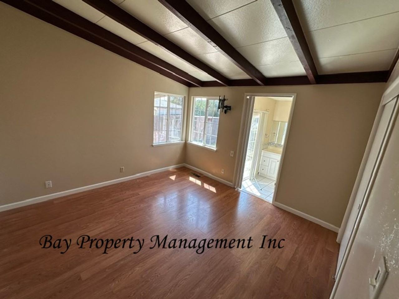 1243 Summit Dr - Photo 7 of 12