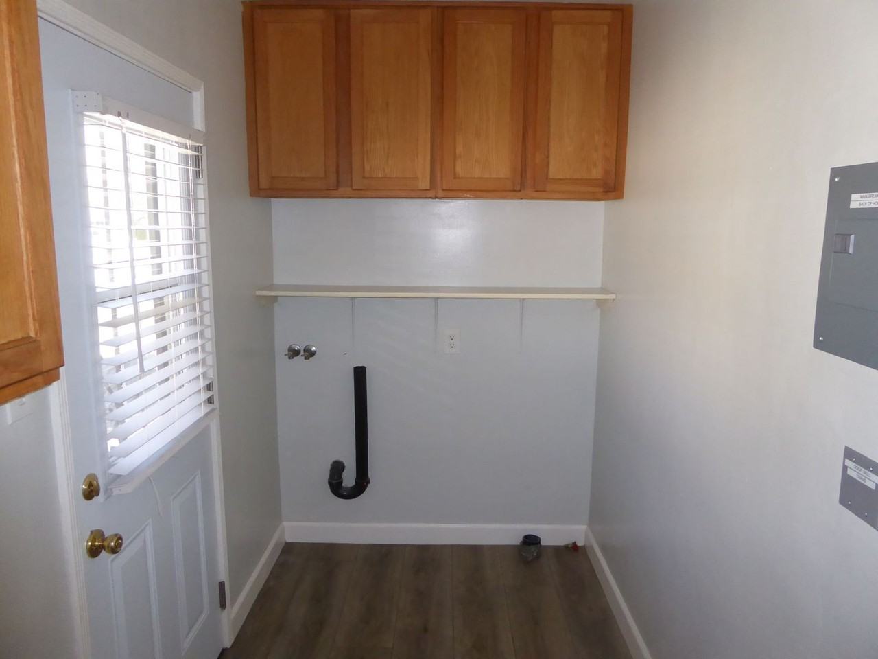 2031 N Parish Pl - Photo 3 of 15