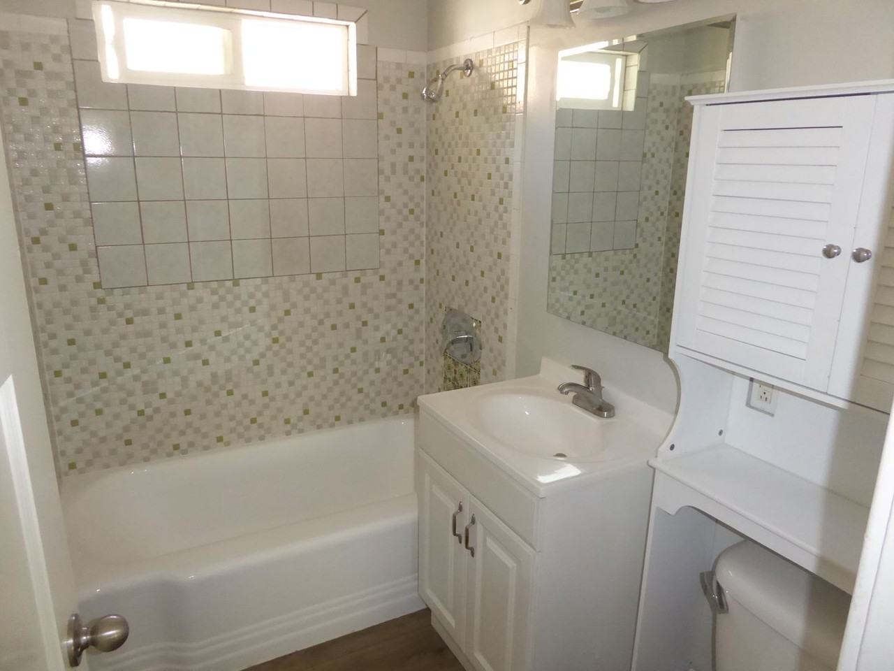 2031 N Parish Pl - Photo 5 of 15