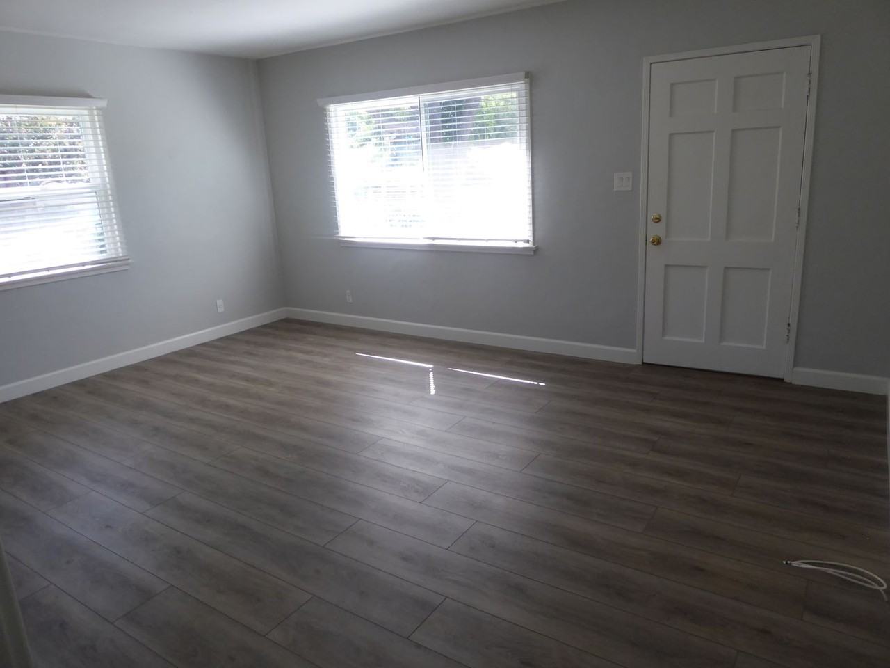 2031 N Parish Pl - Photo 7 of 15