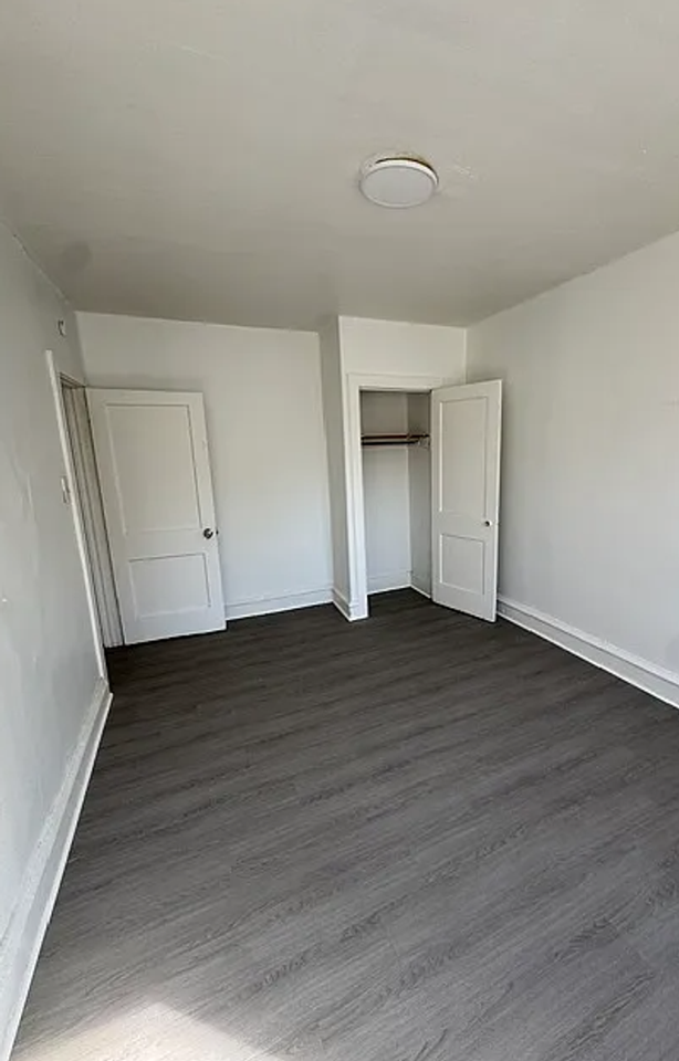6752 Martins Mill Rd - Photo 3 of 8