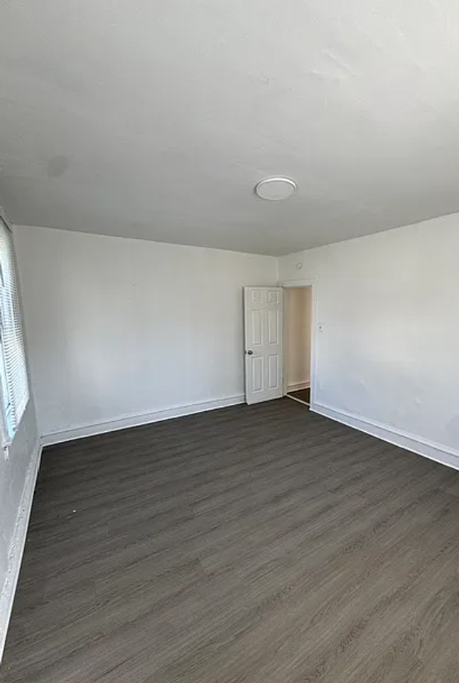 6752 Martins Mill Rd - Photo 5 of 8