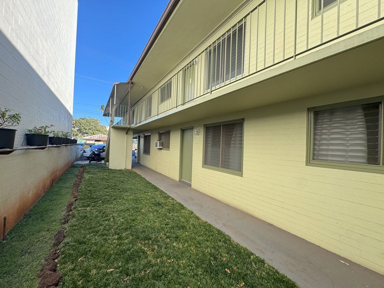 1116 Isenberg St - Photo 6 of 30