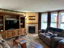 featured image of 980 Lakepoint Dr #207