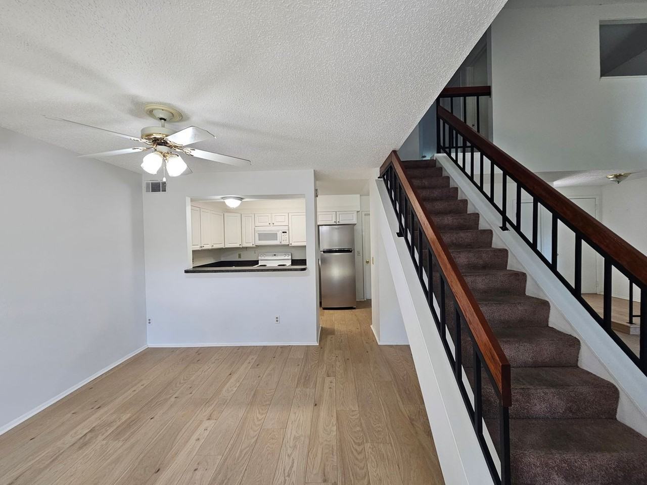 105 Keith Ct - Photo 7 of 18