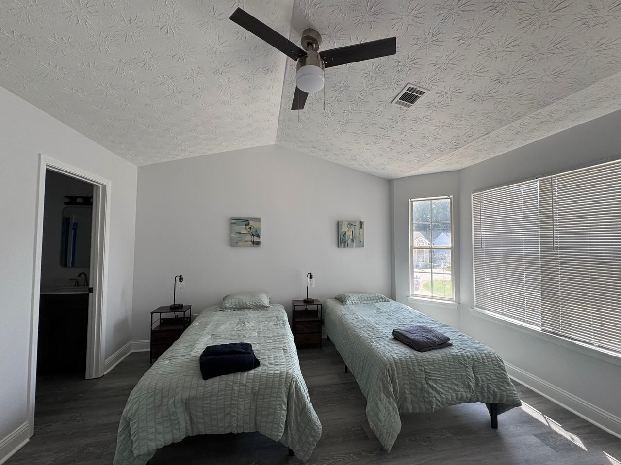 5047 Chupp Way Cir - Photo 4 of 9