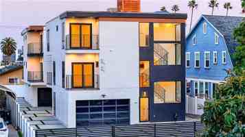 featured image of 616 N Mariposa Ave #616