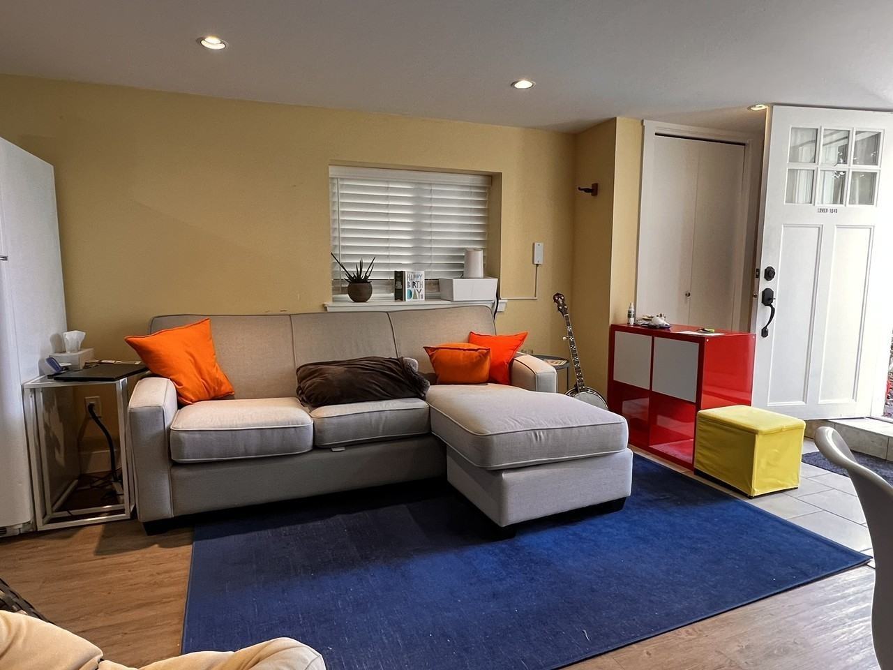 1850 Newton St Lowr - Photo 2 of 9