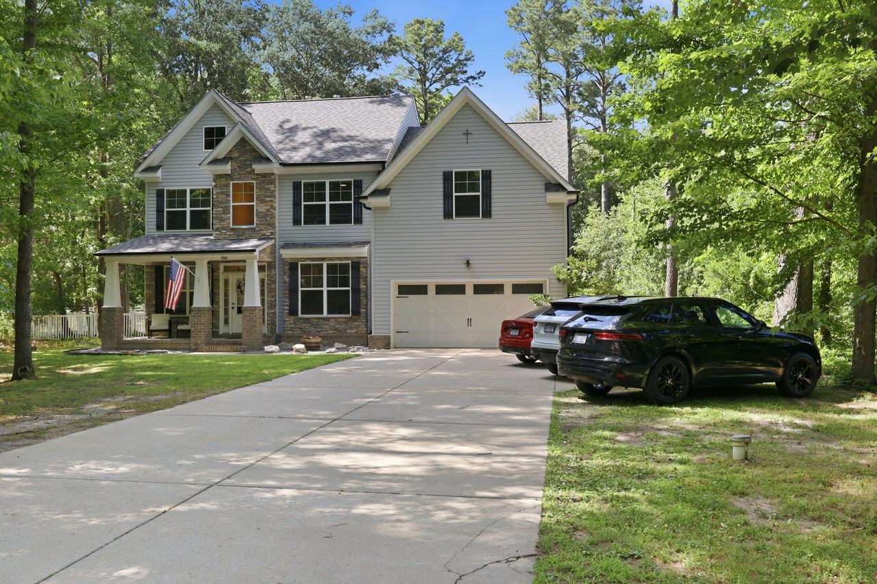 1041 Scenic Blvd #1 - Photo 2 of 50