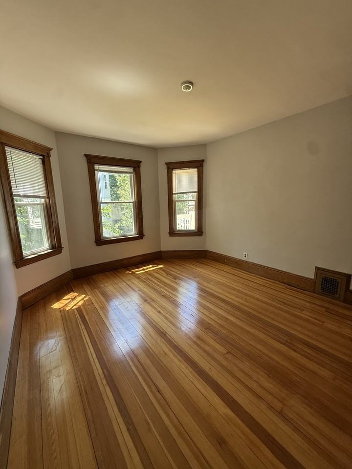 51 Parkton Rd #3 - Photo 7 of 11