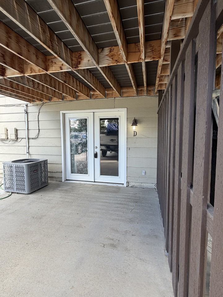 2314 Rosebud Dr #D - Photo 3 of 18