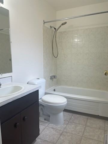 8904 8904 102 Ave. Village St. John #8904 - Photo 7 of 9