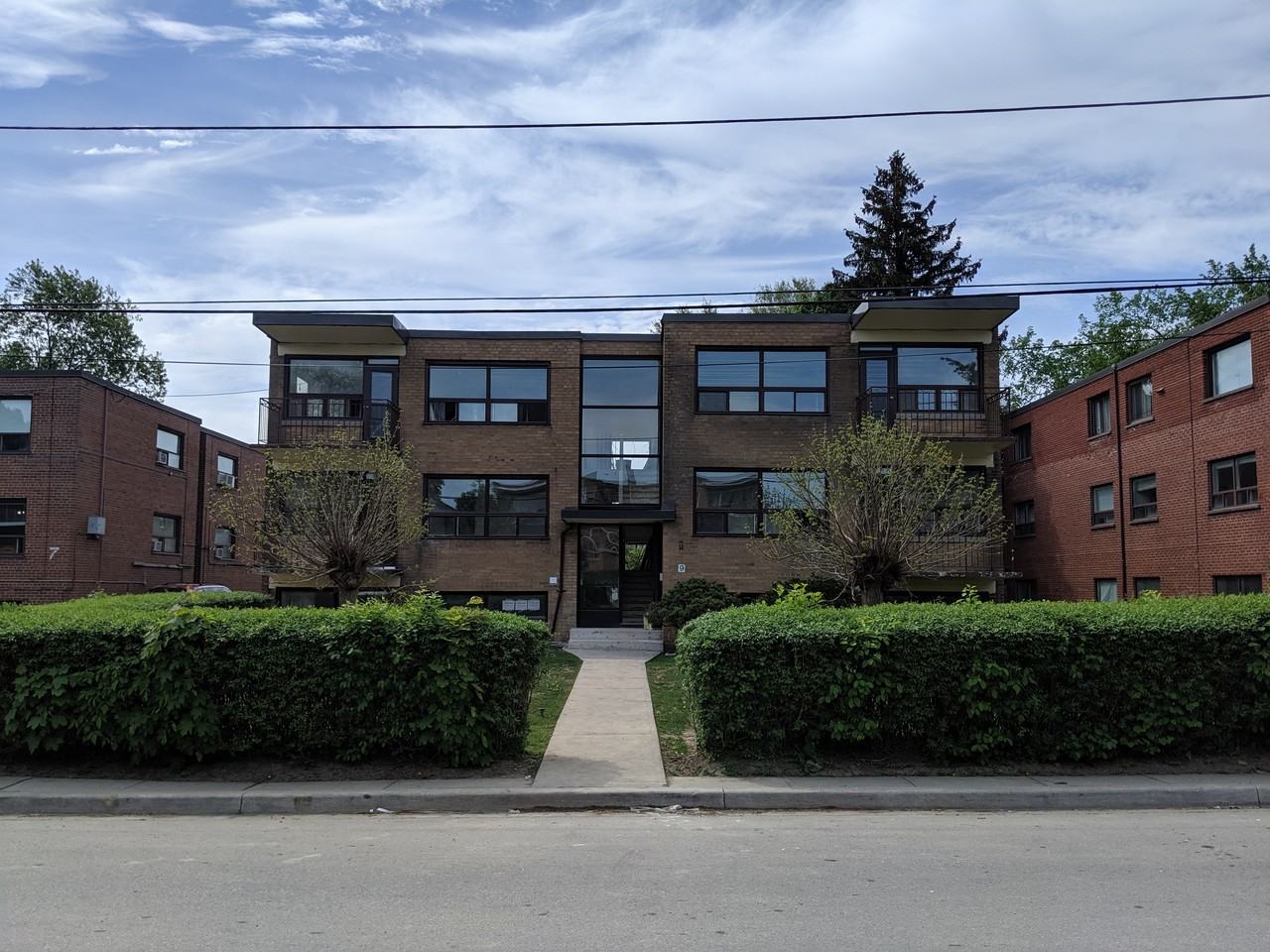 9 Fraserwood Avenue - Photo 2 of 10