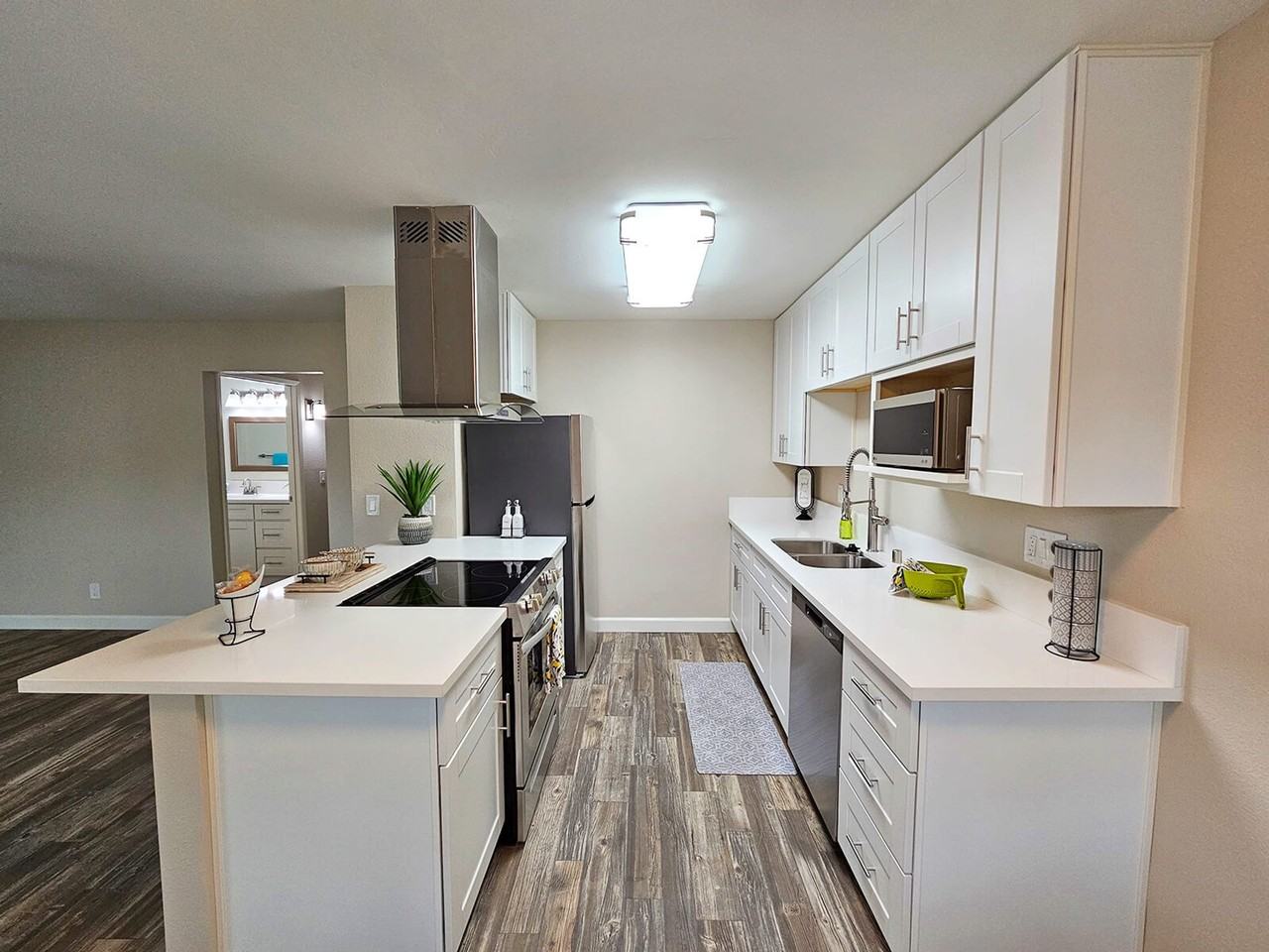 Parklane Apartments - Photo 4 of 50