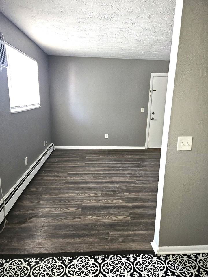 4638 Oberlin Ave #4638B4 - Photo 3 of 14