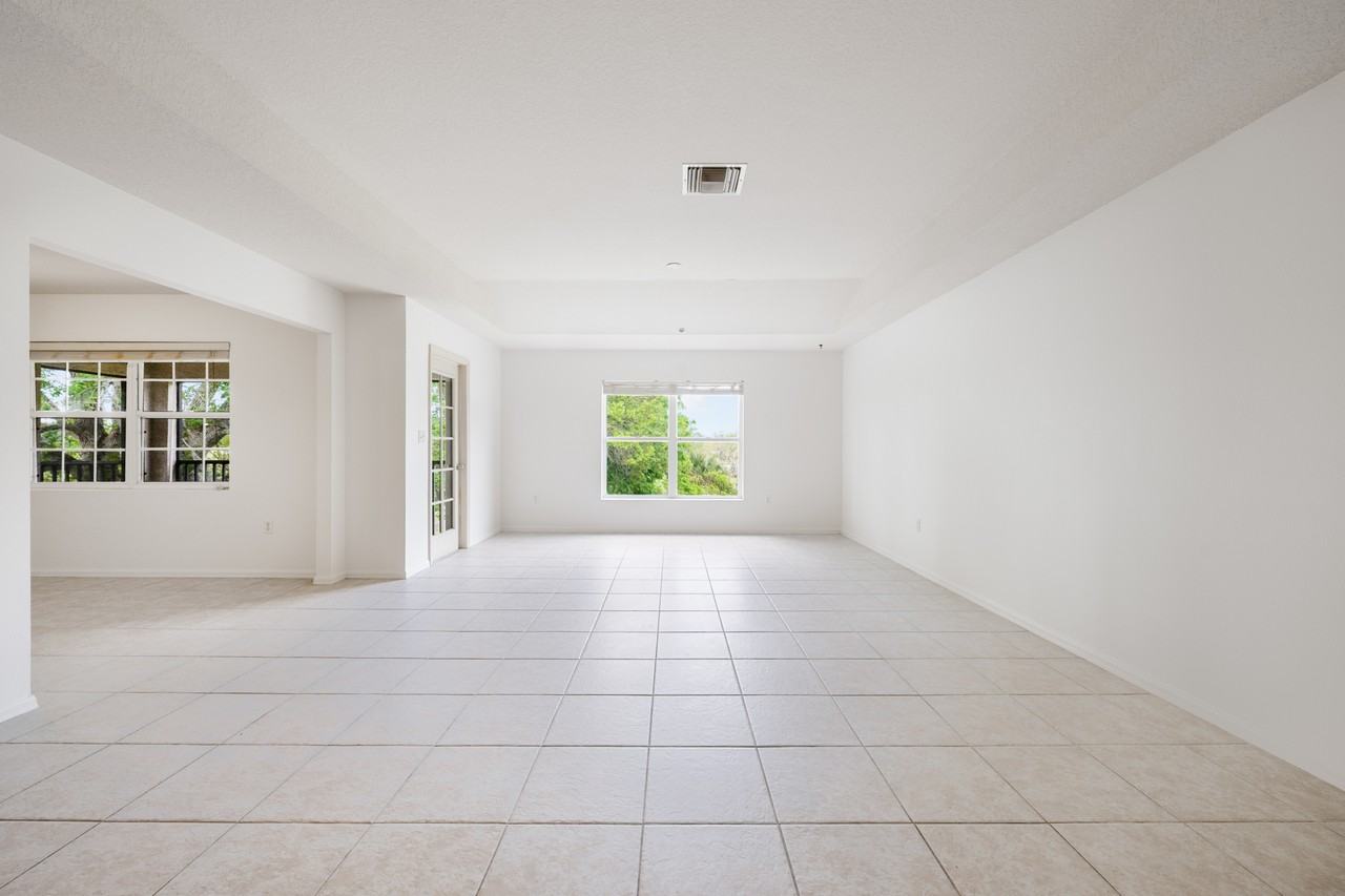 371 Bobby Jones Rd #1 - Photo 3 of 21