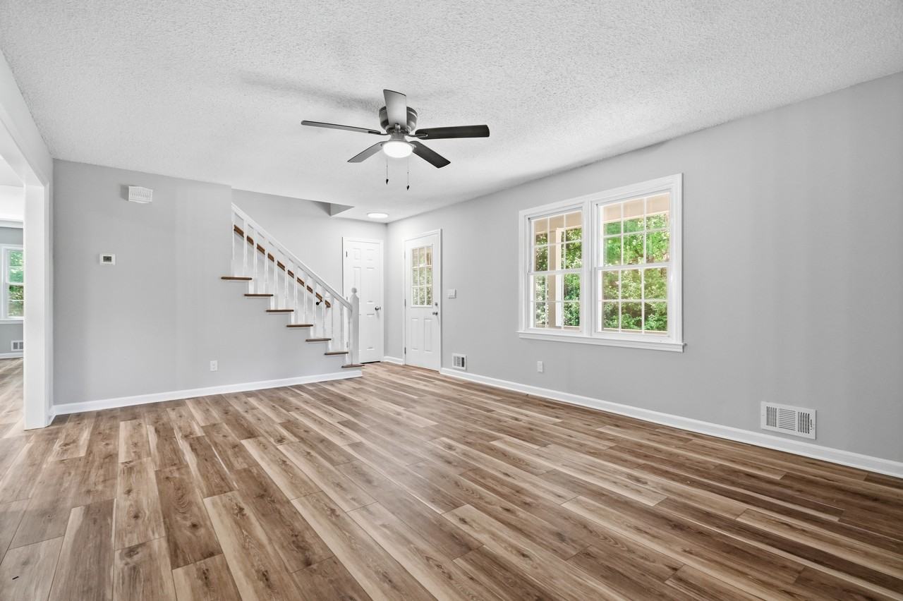 2794 Misty Ct #1 - Photo 4 of 33