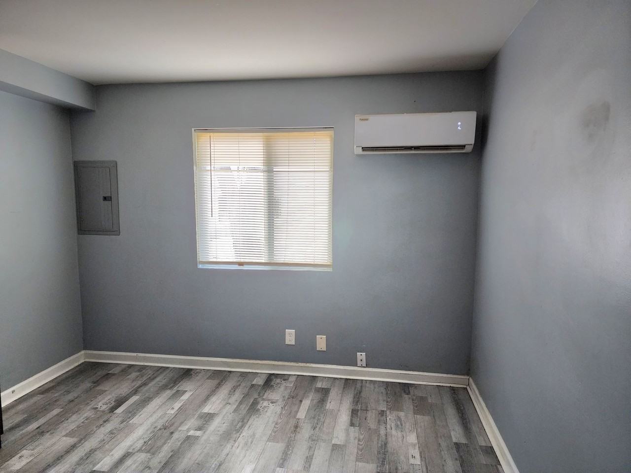 Woodruff Apartments - Photo 4 of 8