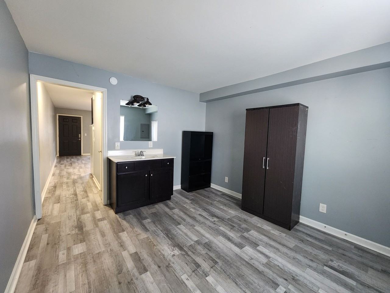 Woodruff Apartments - Photo 6 of 8