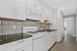featured image of 3325 13th St Se