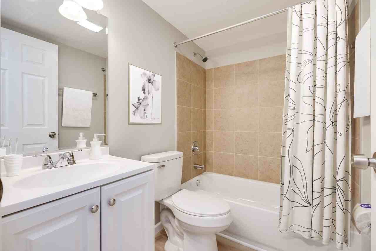 South Terrace Apartments – Comfort & Convenience in Cincinnati! - Photo 6 of 9