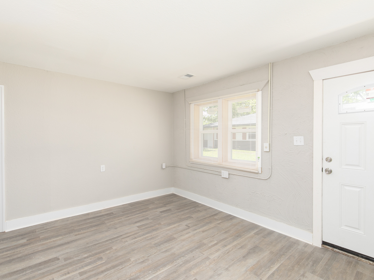 5017 Georgia Rd - Photo 6 of 10