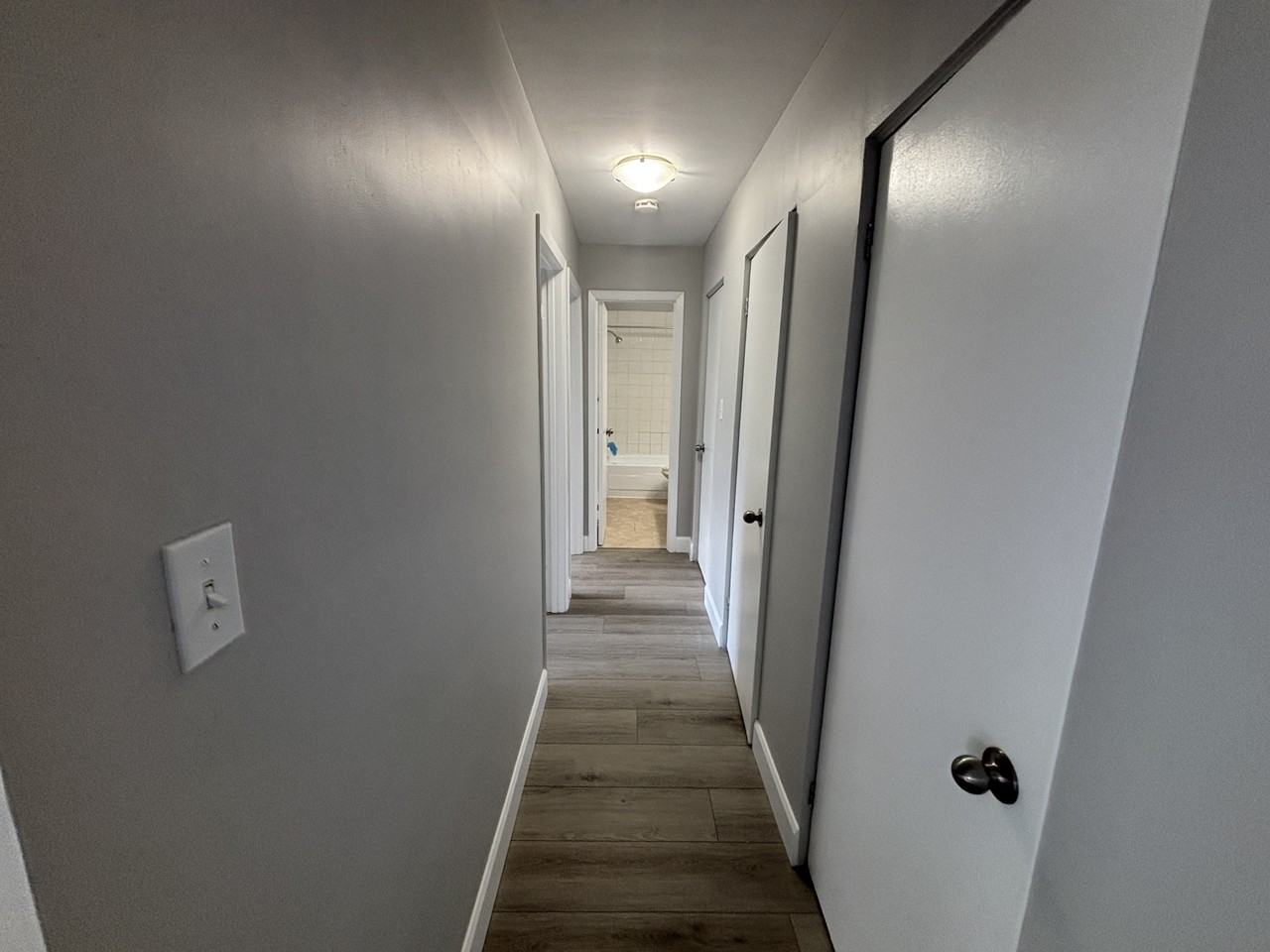 50 201-50 Queenston Drive #201 - Photo 5 of 11