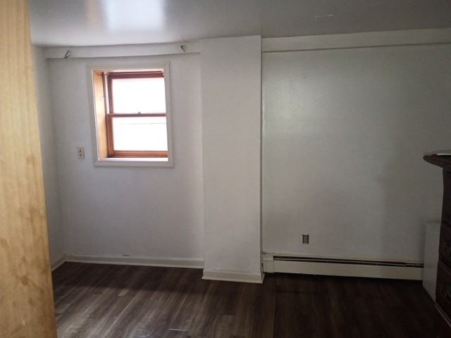 1526 S 92nd St #4 - Photo 2 of 4