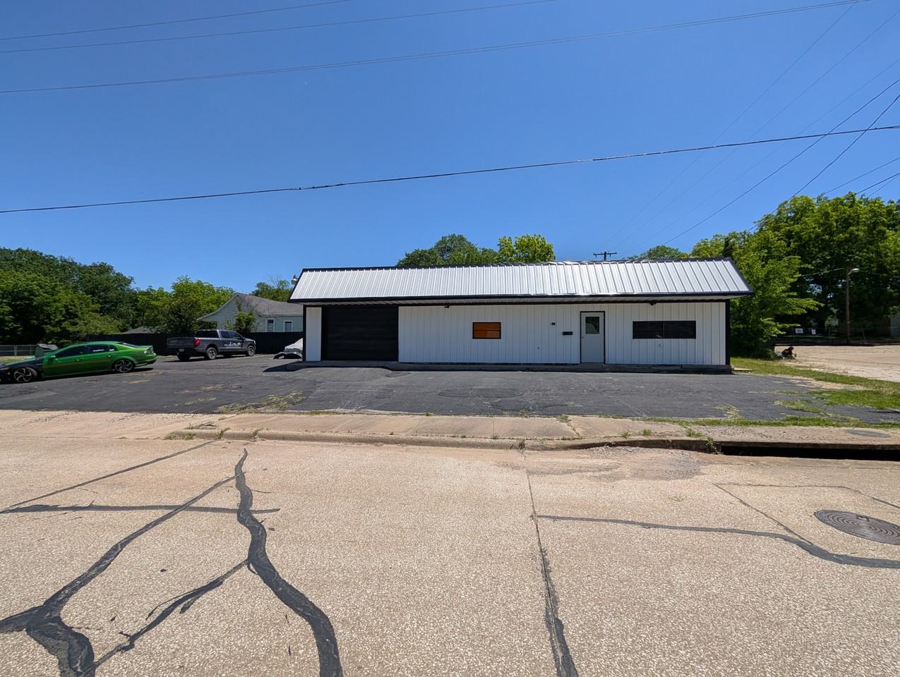 800 S Crockett Ave #1