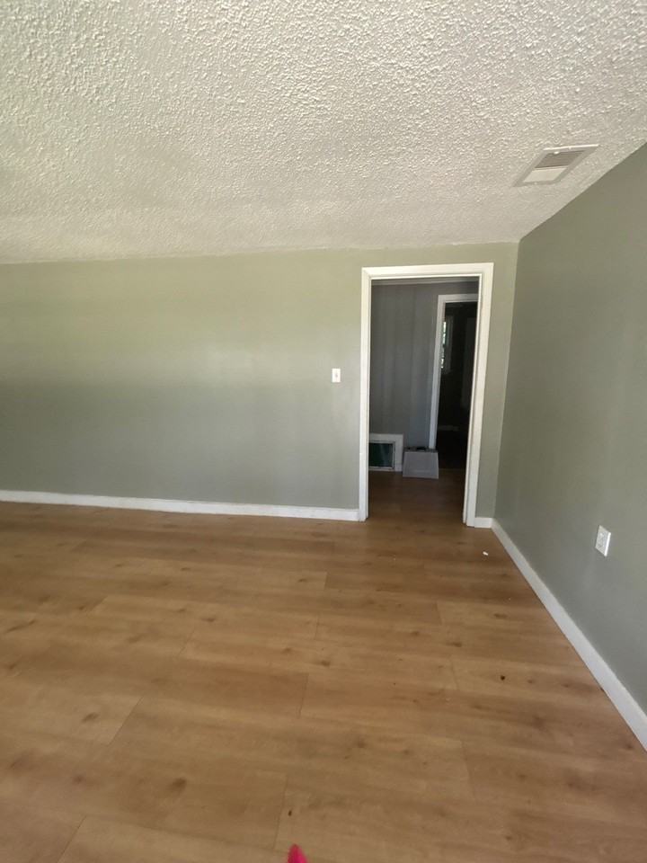 500 W Ripley Ave #1 - Photo 6 of 14