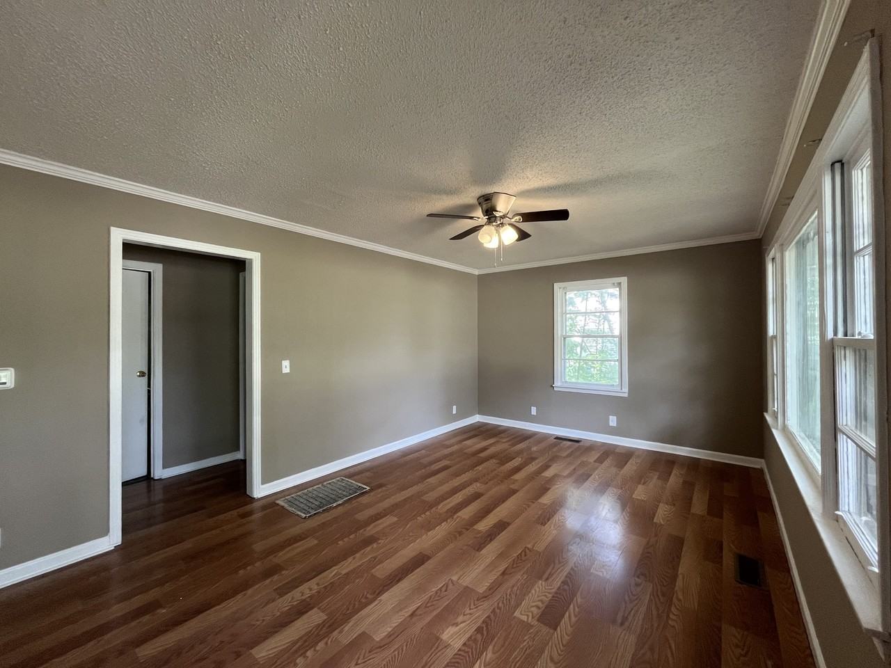 438 Lennanwood Ave #1 - Photo 2 of 9