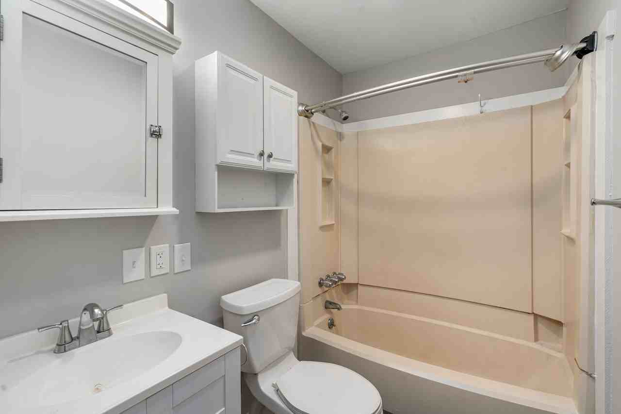832-834 Windom Street - Photo 7 of 18