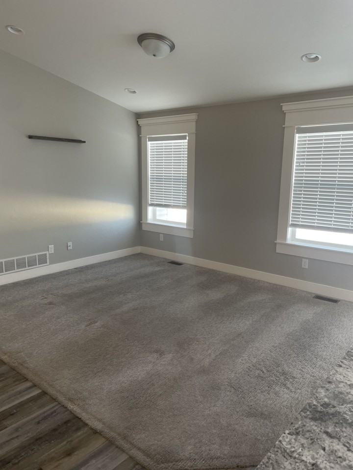 3351 E Kathaway Ln #1 - Photo 3 of 10
