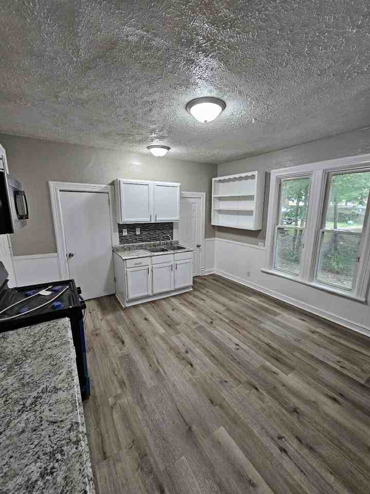 1328 6th Ave1 #1 - Photo 2 of 10