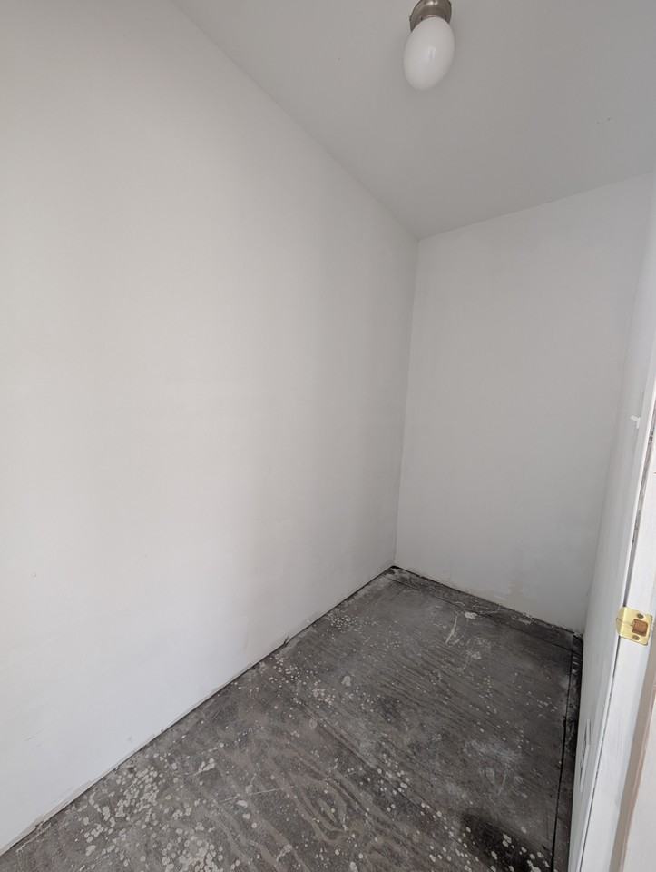 3400 Sw Burnett Rd #C - Photo 4 of 23