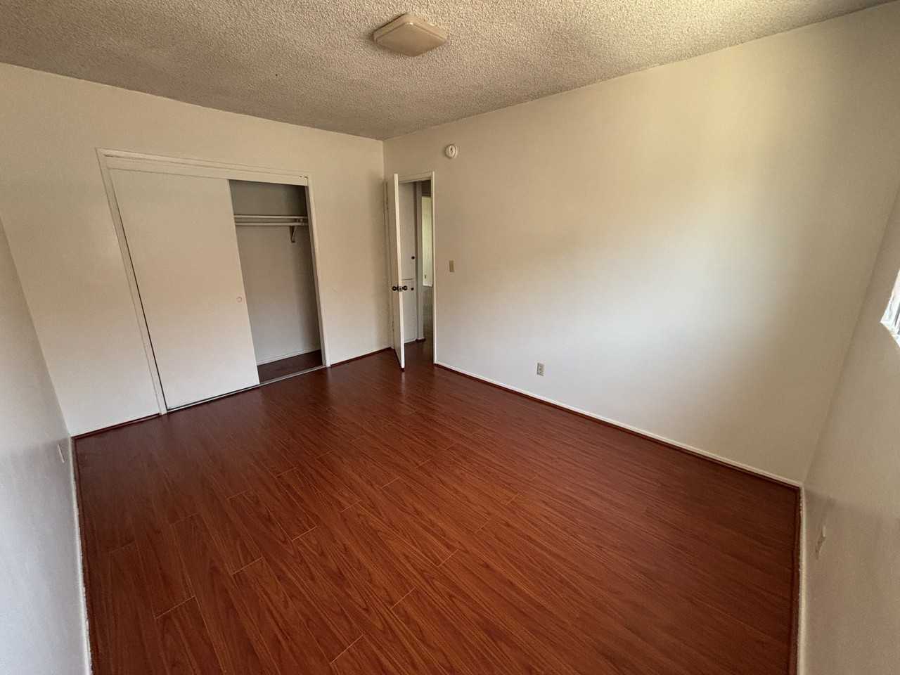 5213 Meridian Street - Photo 2 of 17