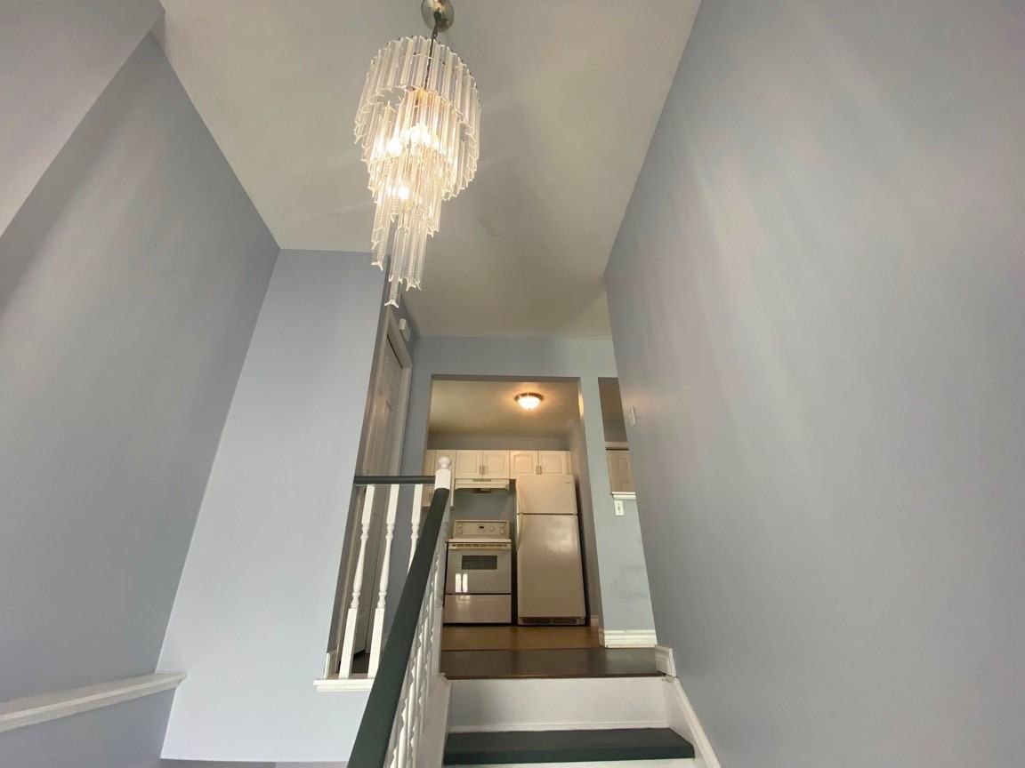 64 Paisley Crt #1 - Photo 2 of 17