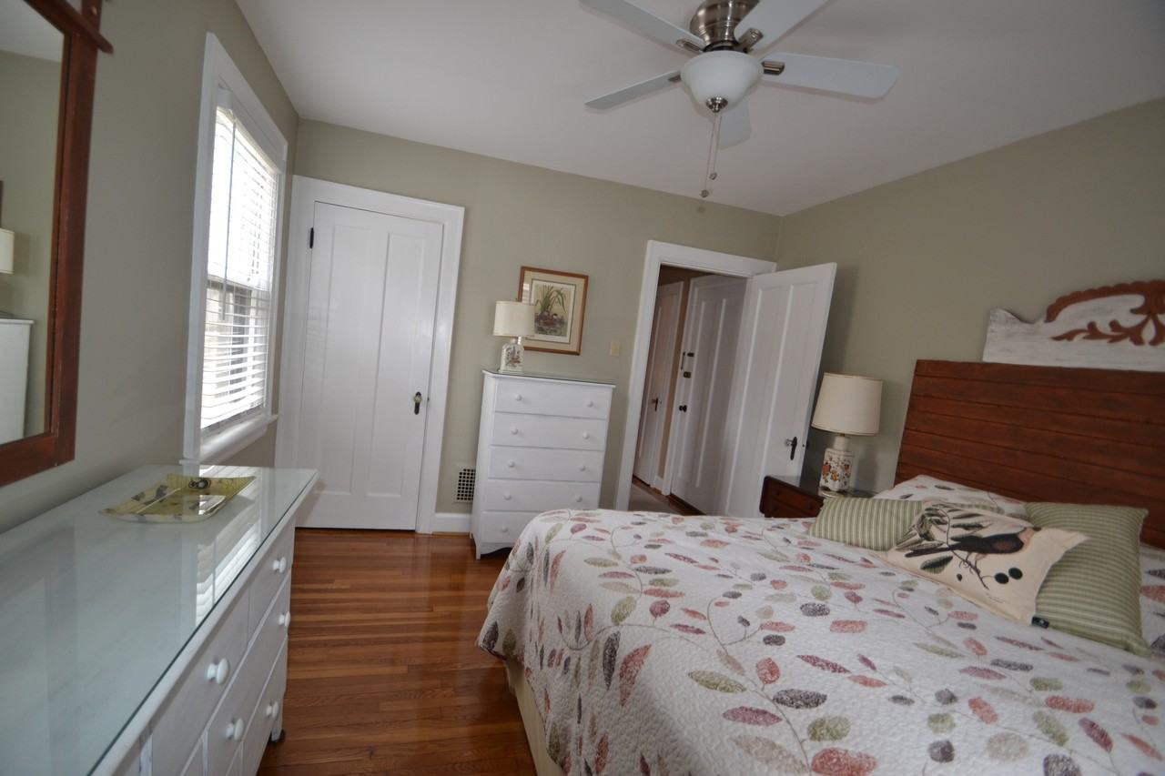 908 Ellison Ave #2 - Photo 2 of 4