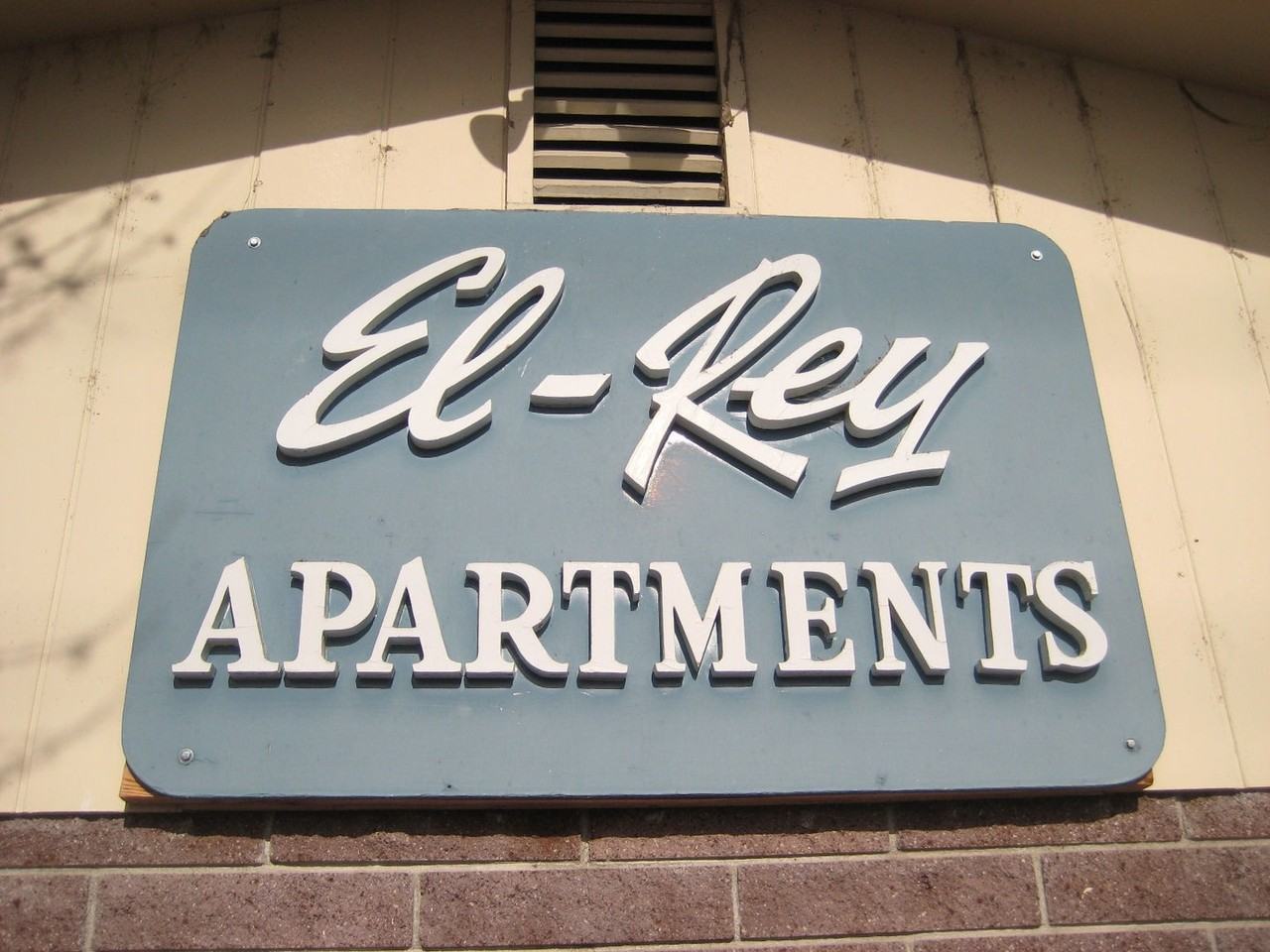2705 W Nob Hill Blvd #D - Photo 7 of 12