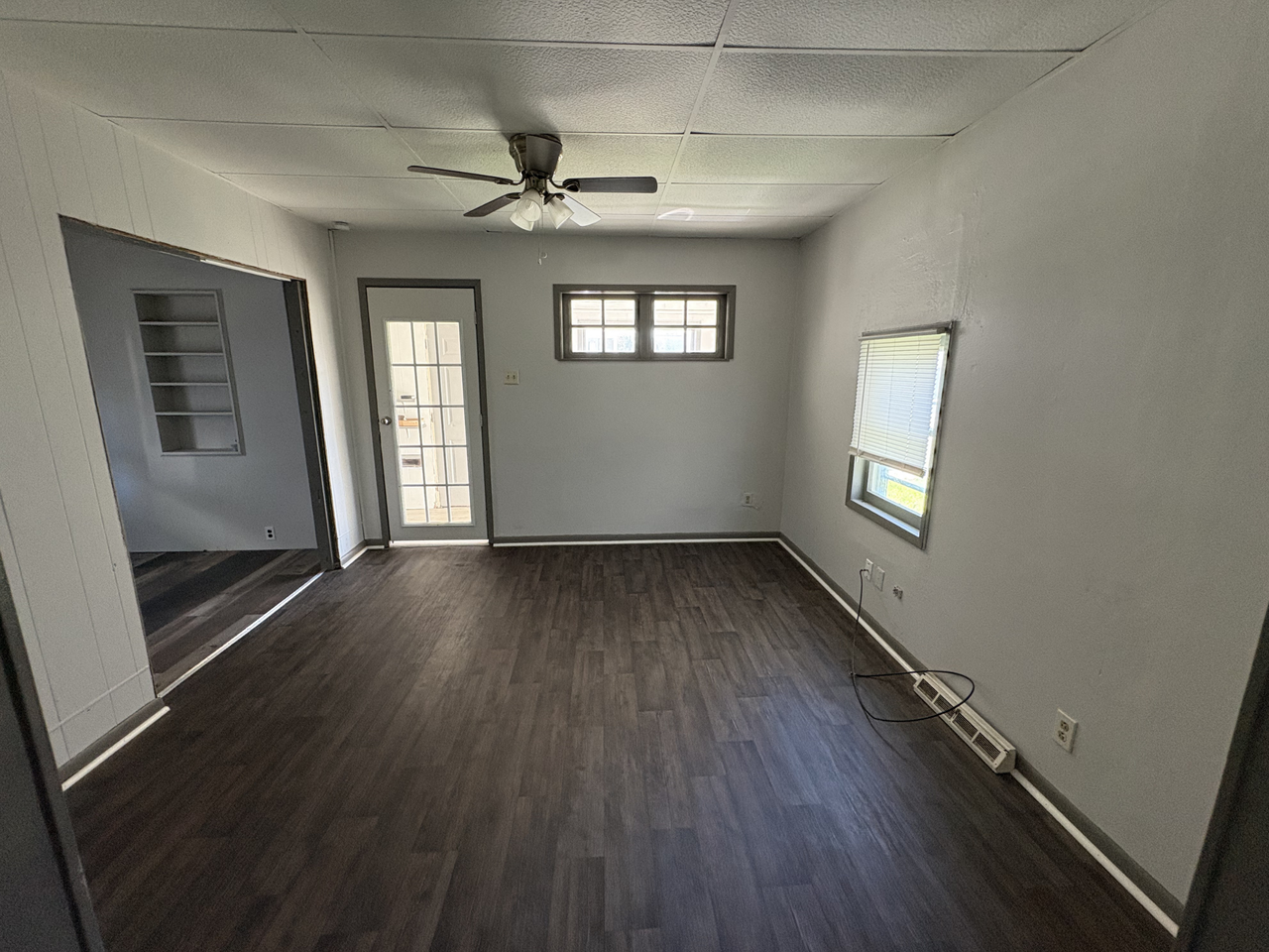402 1/2 S Elm St #1 - Photo 4 of 11