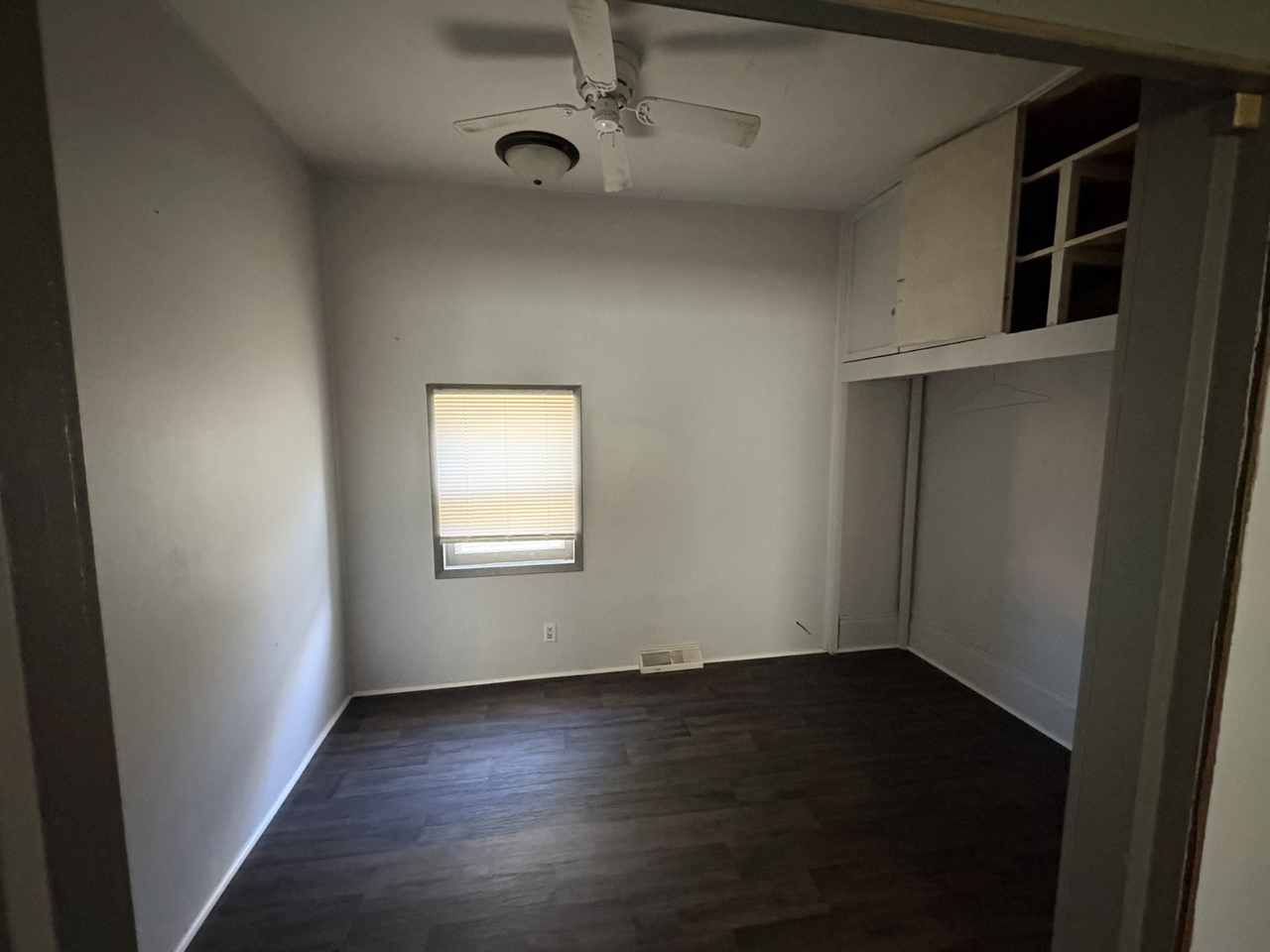 402 1/2 S Elm St #1 - Photo 7 of 11