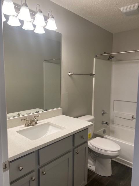 15 Hamiltons Bay Ct #15-951 - Photo 4 of 8