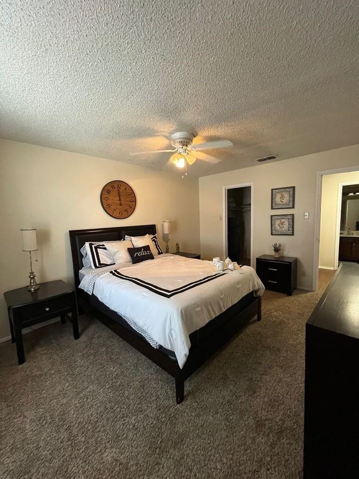 Bentwood Apartments - Photo 6 of 11