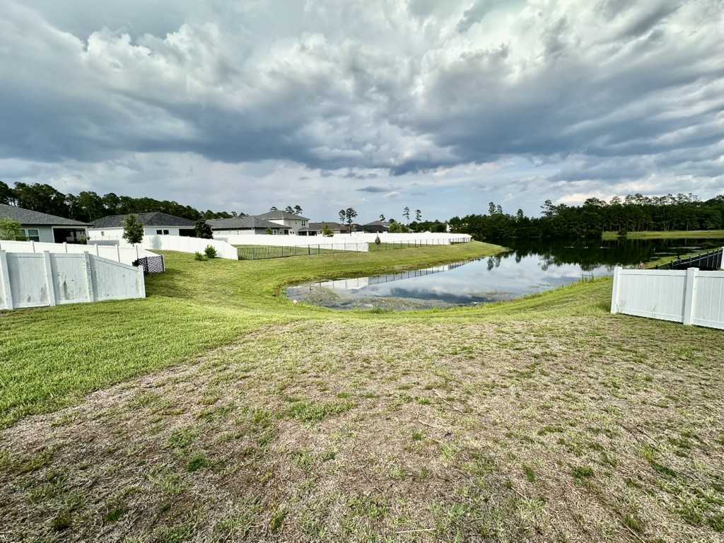 1443 Tropical Pine Cv #1 - Photo 3 of 23
