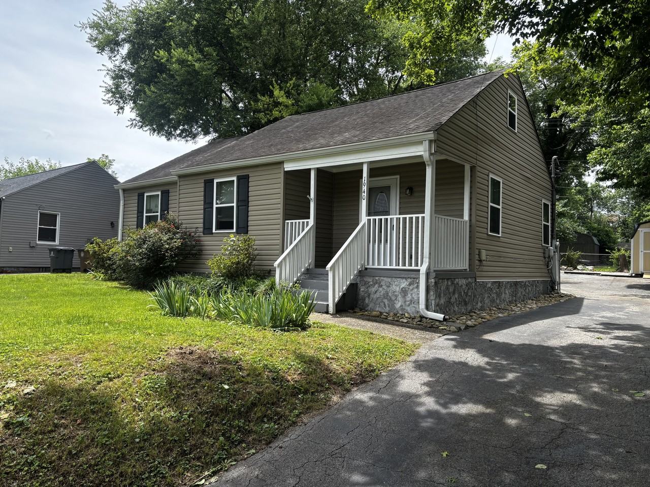 1940 Mcclung Ave #1 - Photo 2 of 4
