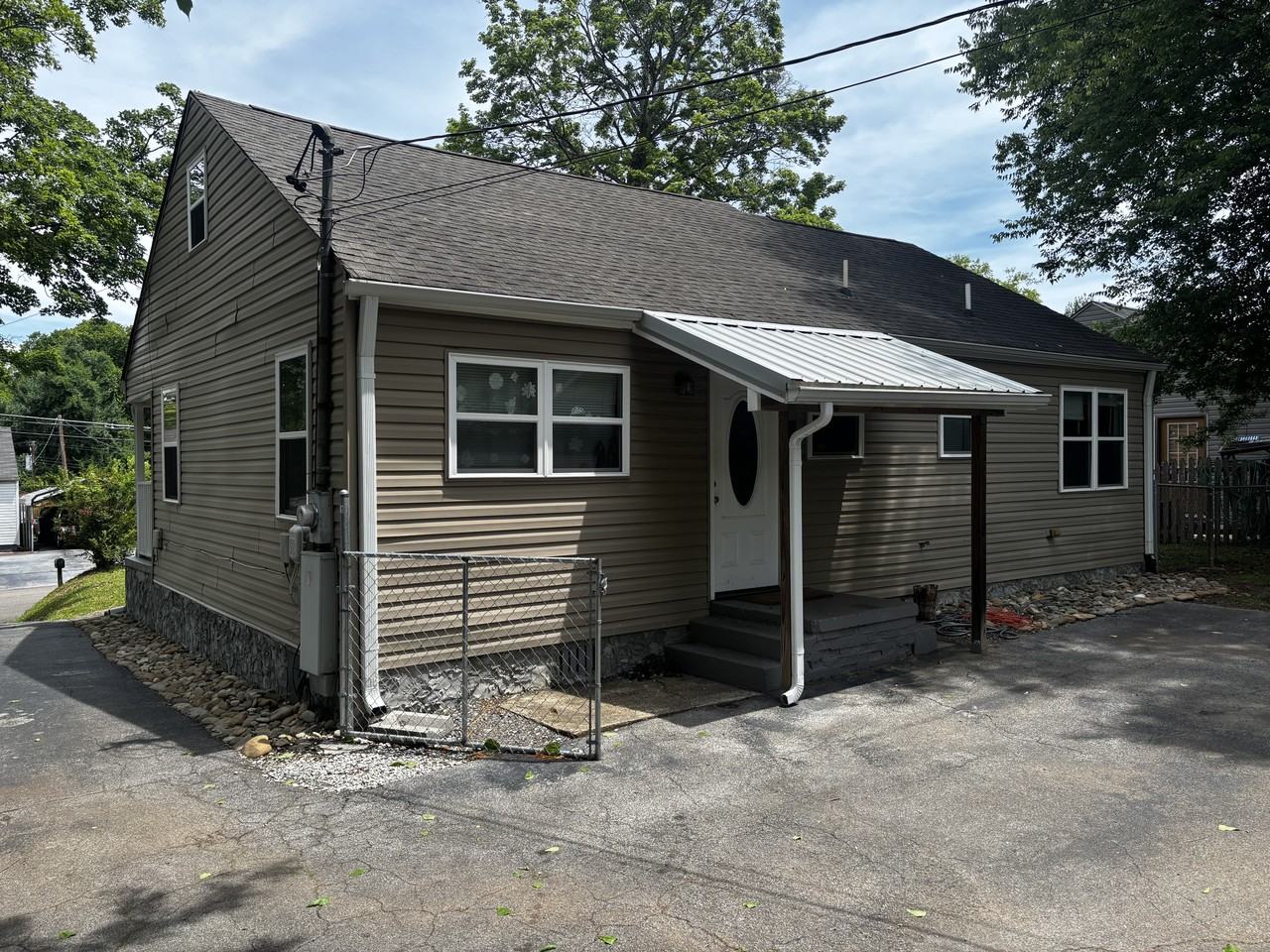 1940 Mcclung Ave #1 - Photo 3 of 4
